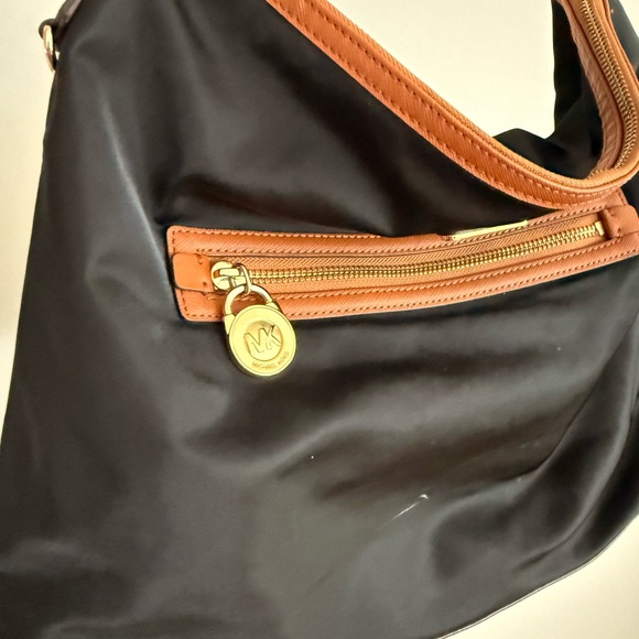 MICHAEL Michael Kors Black and Tan Shoulder Bag - Picture 2 of 5